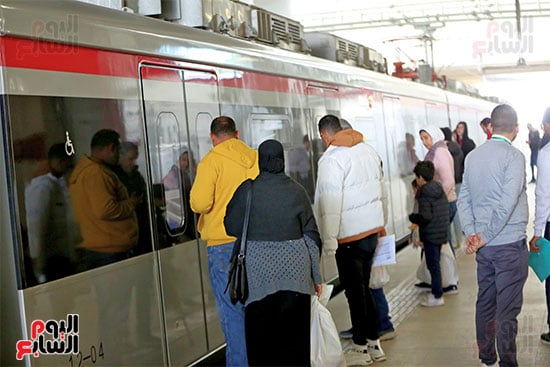 Effortless Commuting: Speed and Savings on Cairo’s Eastside Light Rail