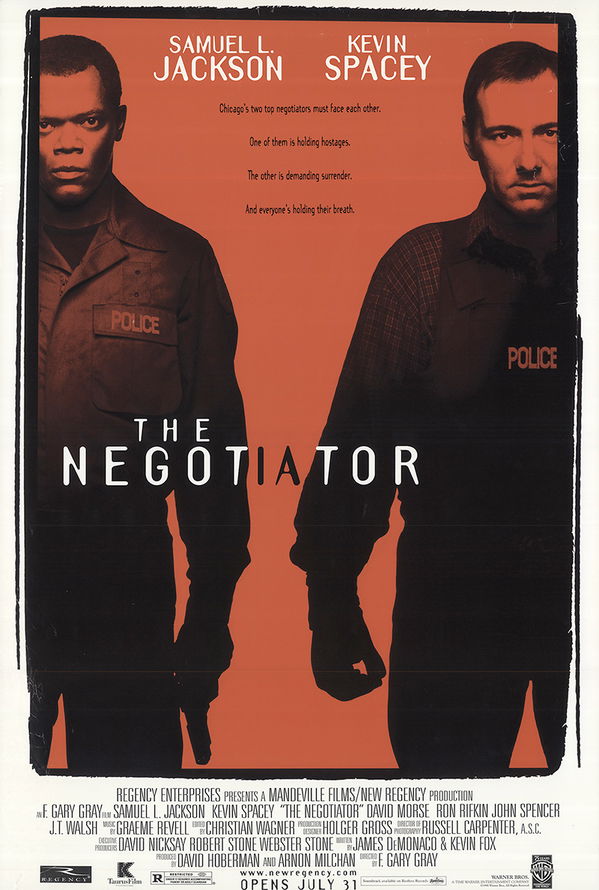 Samuel Jackson Shines in Thrilling 1998 Action-Movie ‘The Negotiator’