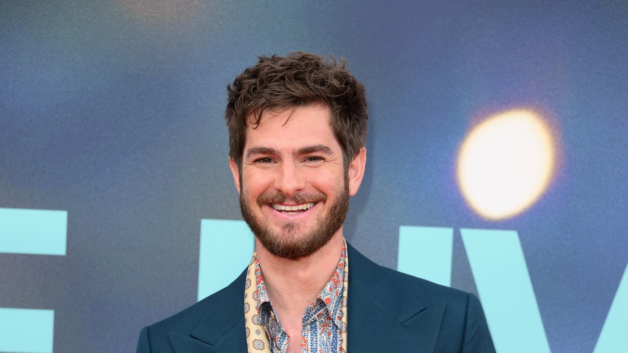 Andrew Garfield’s Dreamy Dusk Date