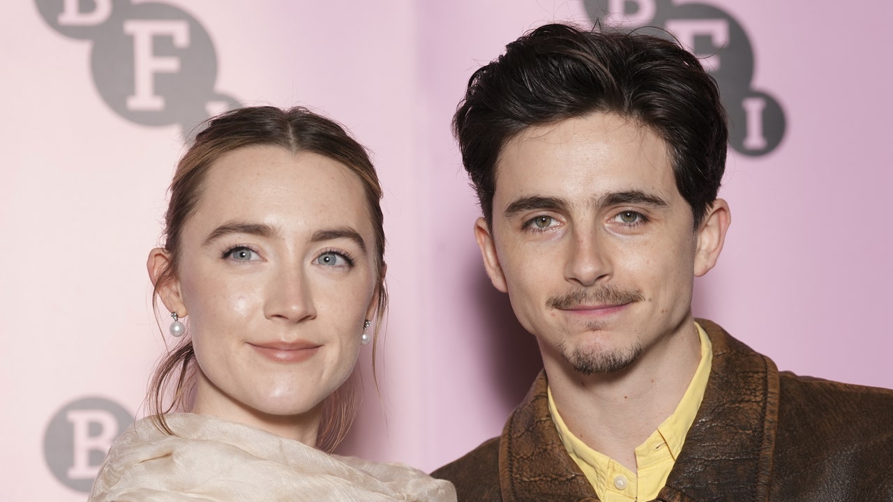 Timothée Chalamet and Saoirse Ronan Meet Again—and Remember the “Magic” of ‘Lady Bird’ and ‘Little Women’