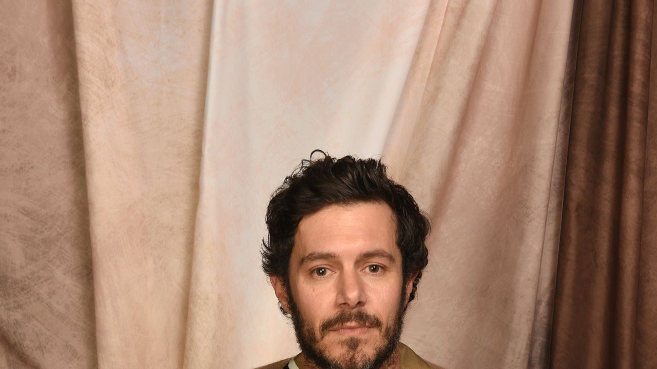 ‘Nobody Wants This’ Heartthrob Adam Brody Doesn’t Love Being a Sex Symbol: “It Makes Me a Little Self-Conscious”