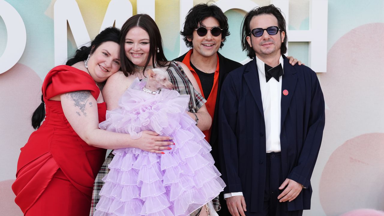 How Closely Does ‘Too Much’ Follow Lena Dunham’s Real-Life Love Story?