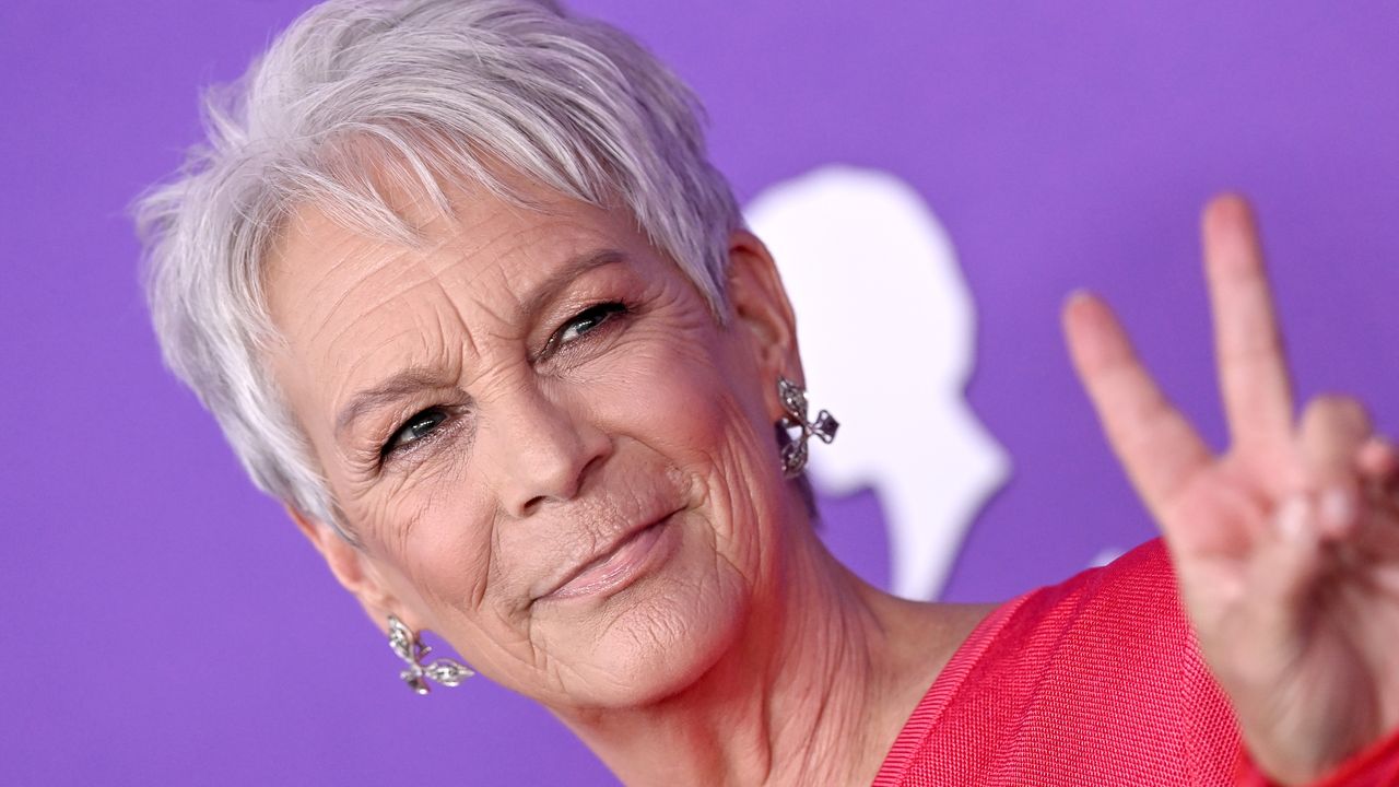 “Self-Retiring” Jamie Lee Curtis Gears Up For ‘Murder, She Wrote’ Reboot