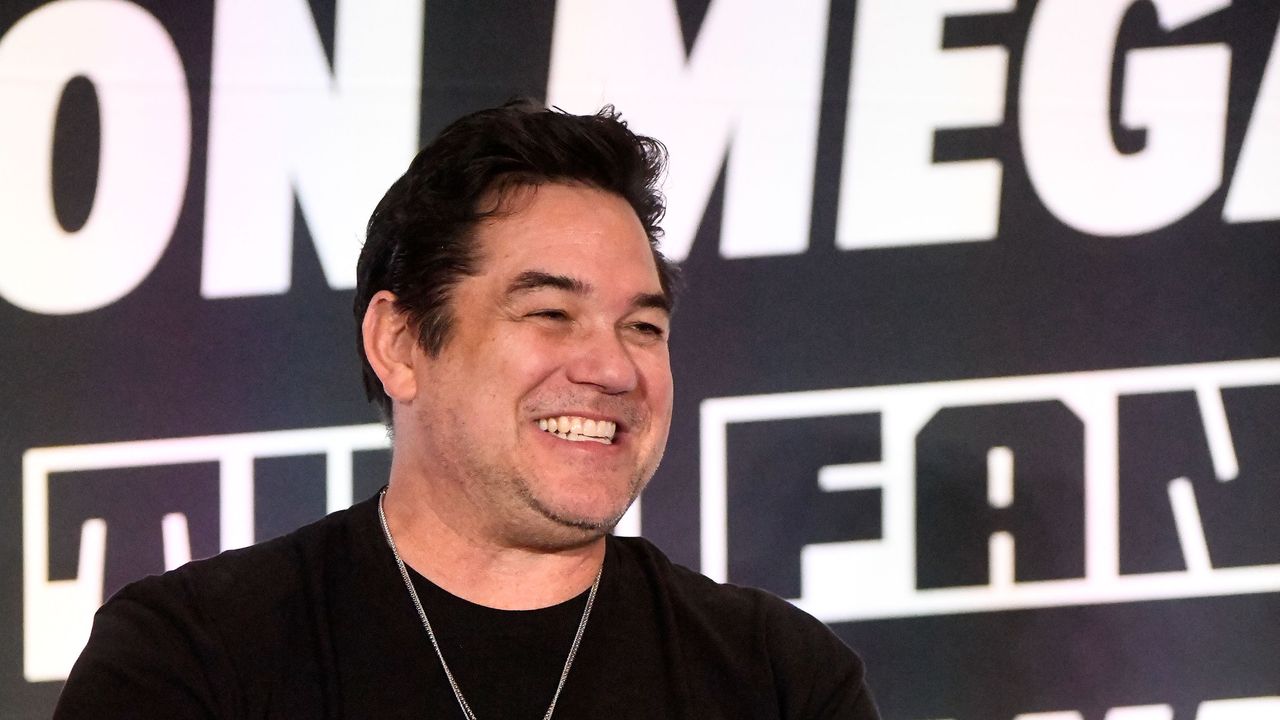 Ex-Superman Dean Cain Says He’s Joining ICE