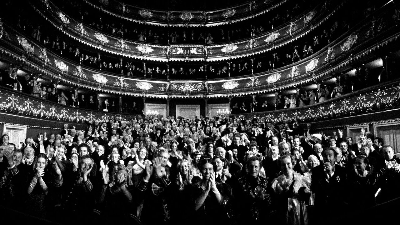 Hold Your Applause: The Tyranny of Film Festival Standing Ovations Must Be Stopped