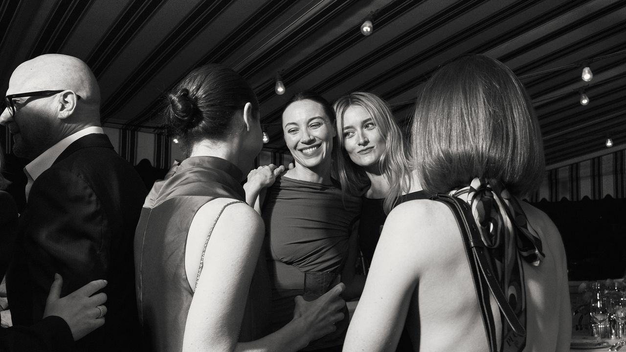 Before the ‘Love Story’ Finale, Those in Ryan Murphy’s Kennedy Universe Gathered for an Exclusive Toast Before the ‘Love Story’ Finale, Those in Ryan Murphy’s Kennedy Universe Gathered for an Exclusive Toast