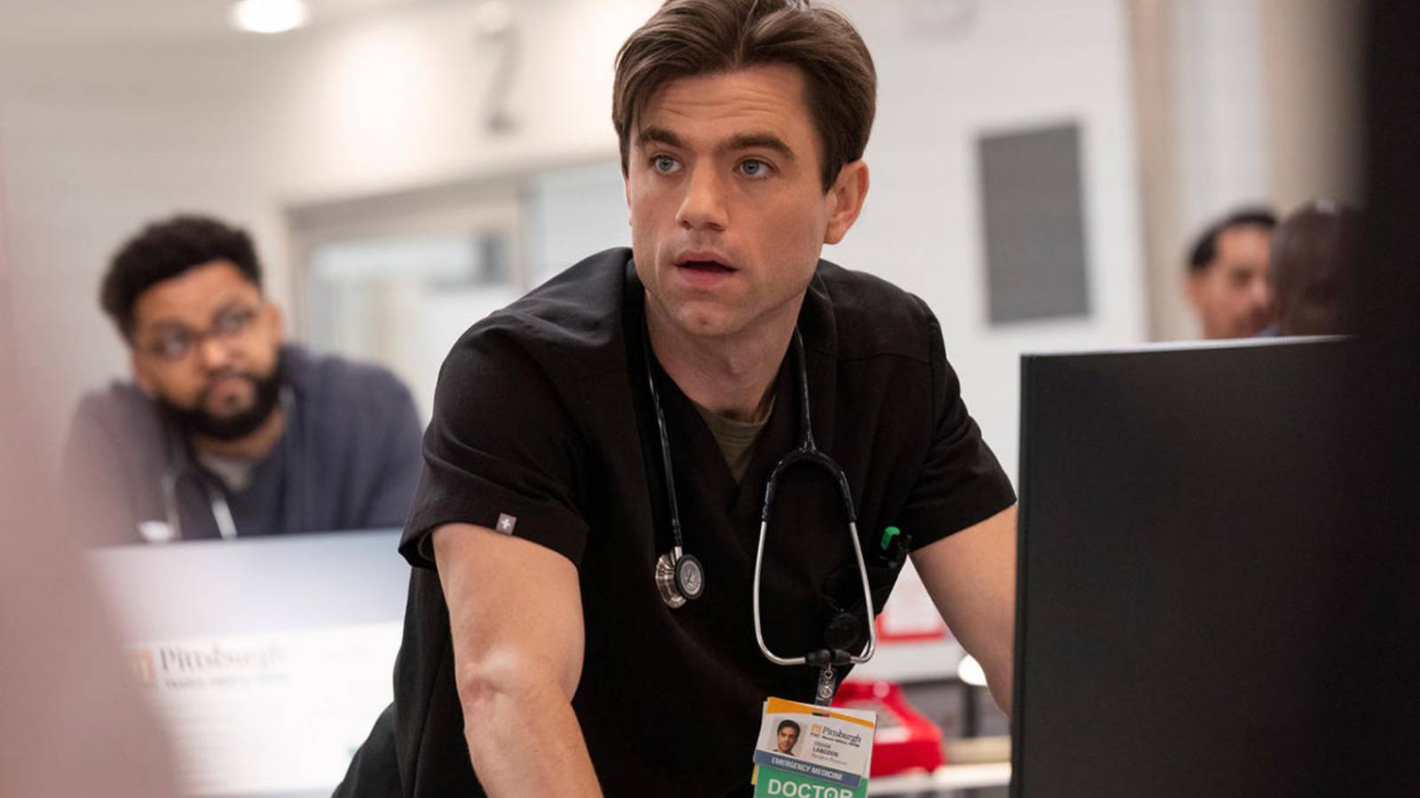 6 ‘The Pitt’ Clues That Prove Dr. Langdon Is Actually Divorced (#1 Seems Very Clear)