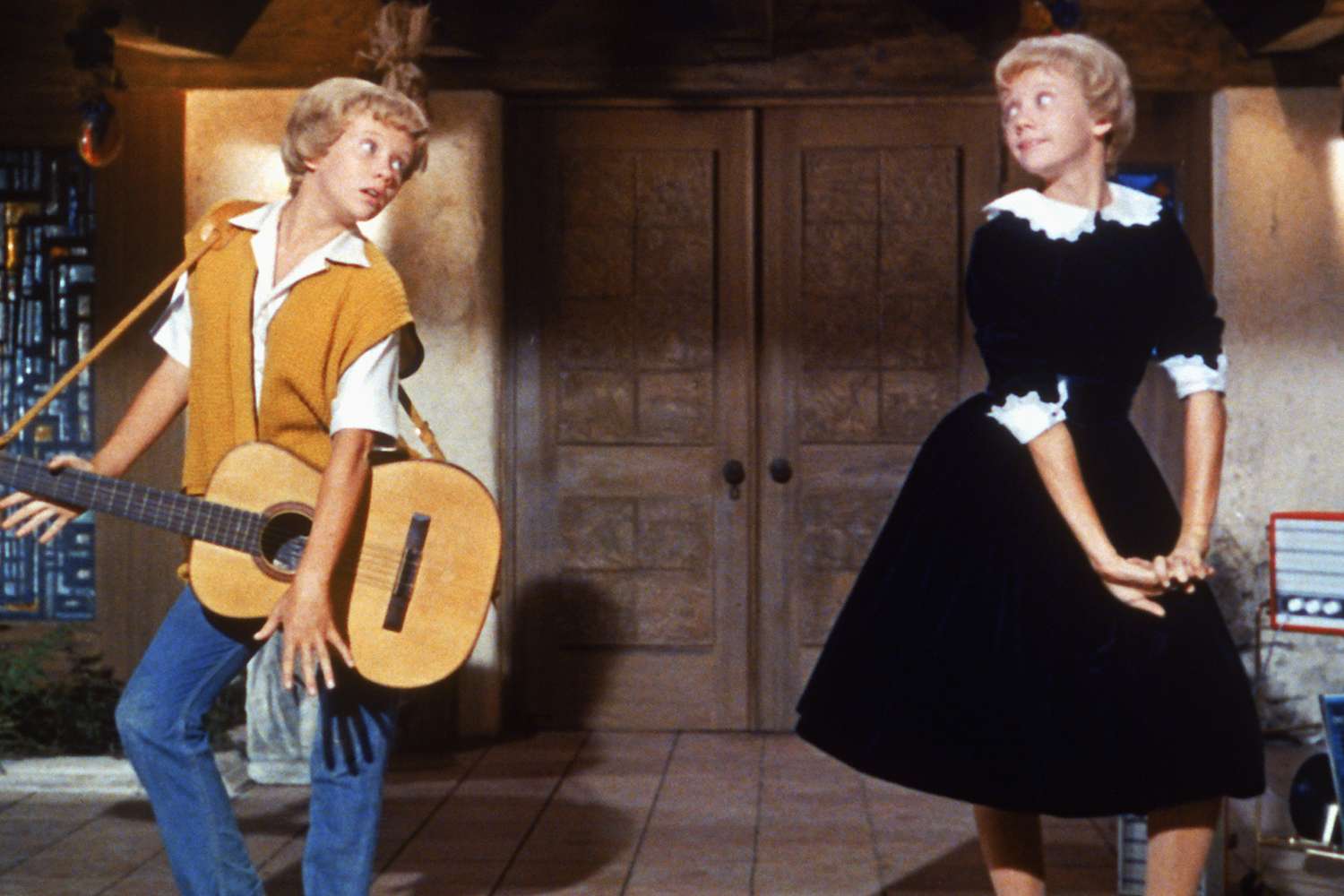 Hayley Mills recalls when she and her double in ‘The Parent Trap’ dated rock stars Hayley Mills recalls when she and her double in ‘The Parent Trap’ dated rock stars
