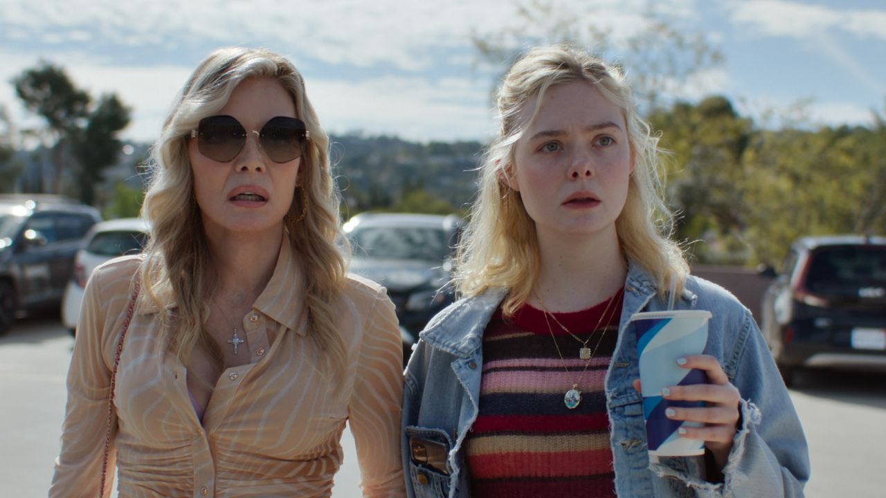 How Elle Fanning Adapted Margo’s Got Money Troubles With a Few Key Changes How Elle Fanning Adapted Margo’s Got Money Troubles With a Few Key Changes