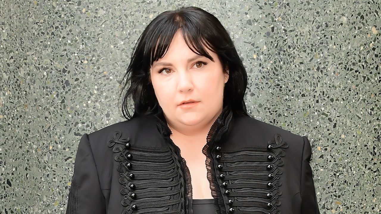 Lena Dunham Remembers the Downsides of Working with Adam Driver Lena Dunham Remembers the Downsides of Working with Adam Driver