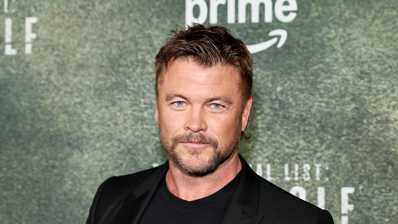 Luke Hemsworth Has to Be “Very Specific” About Which Hemsworth He Is