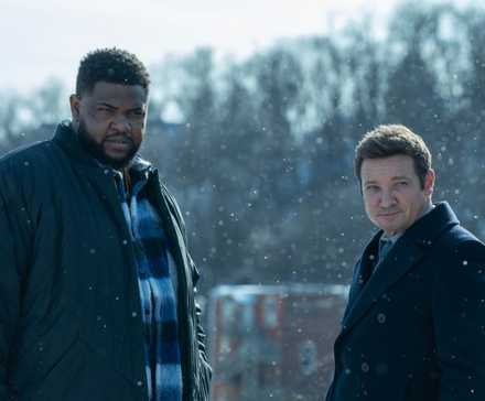 Netflix’s Quietly Brilliant 6-Part Psychological Thriller Is One of Its Best Series Netflix’s Quietly Brilliant 6-Part Psychological Thriller Is One of Its Best Series