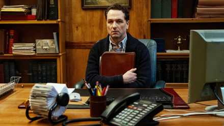 Apple TV’s 10-Part Horror Series That’s ‘Midnight Mass’ Meets ‘Parks and Rec’ Is Quietly Taking Over Streaming