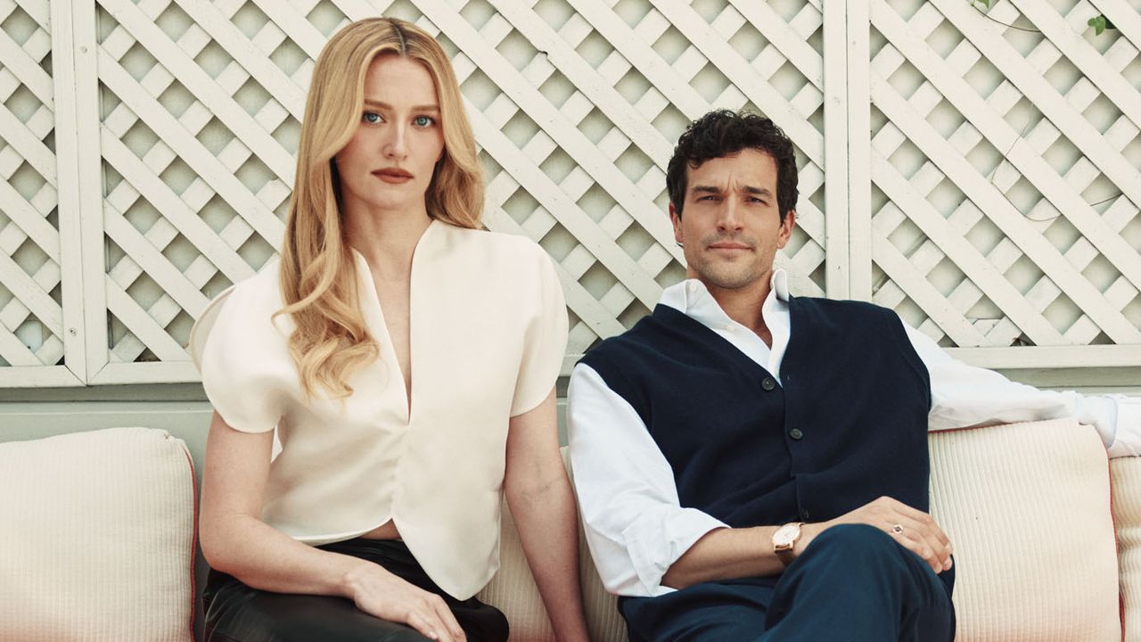 How Being Under a Microscope for ‘Love Story: John F. Kennedy Jr. & Carolyn Bessette’ Helped Stars Paul Anthony Kelly and Sarah Pidgeon Get Into Character How Being Under a Microscope for ‘Love Story: John F. Kennedy Jr. & Carolyn Bessette’ Helped Stars Paul Anthony Kelly and Sarah Pidgeon Get Into Character