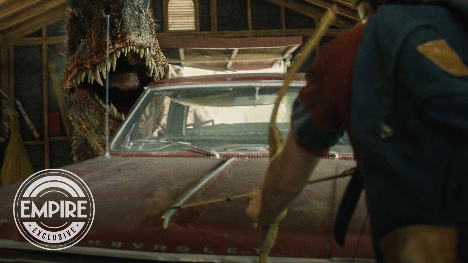 JJ Abrams On Why End Of Oak Street Differs From Jurassic Park JJ Abrams On Why End Of Oak Street Differs From Jurassic Park