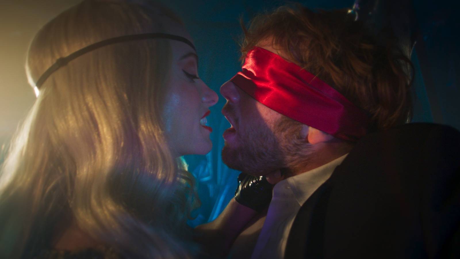 Review | Olivia Wilde Wants Gen Z to Have More Sex in Her Steamy, R-Rated Movie