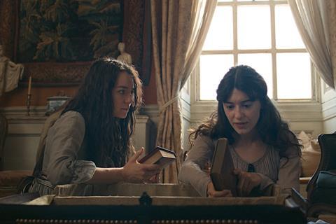 ‘Sense And Sensibility’ review: Daisy Edgar-Jones and Esme Creed-Miles impress in intimate, unfussy Jane Austen adaptation | Reviews ‘Sense And Sensibility’ review: Daisy Edgar-Jones and Esme Creed-Miles impress in intimate, unfussy Jane Austen adaptation | Reviews