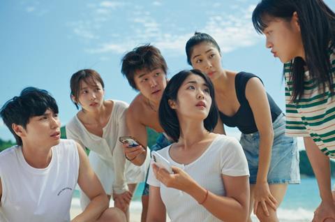‘Beach Fictions’ review: A woman’s experiences reshape her day in elegant South Korean time-shift debut | Reviews ‘Beach Fictions’ review: A woman’s experiences reshape her day in elegant South Korean time-shift debut | Reviews